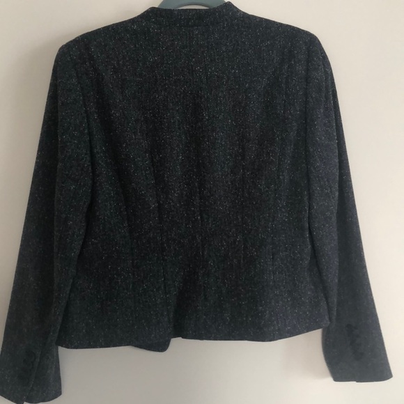 Jacket - Picture 3 of 4